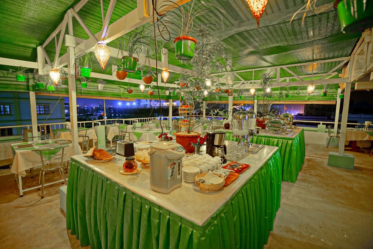 Taim Phyu Hotel Mandalay Exteriör bild