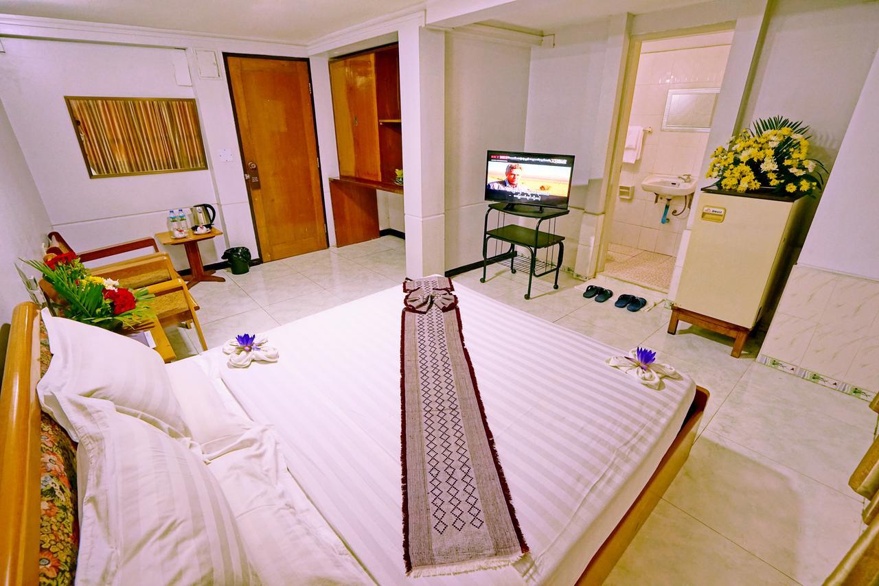Taim Phyu Hotel Mandalay Exteriör bild