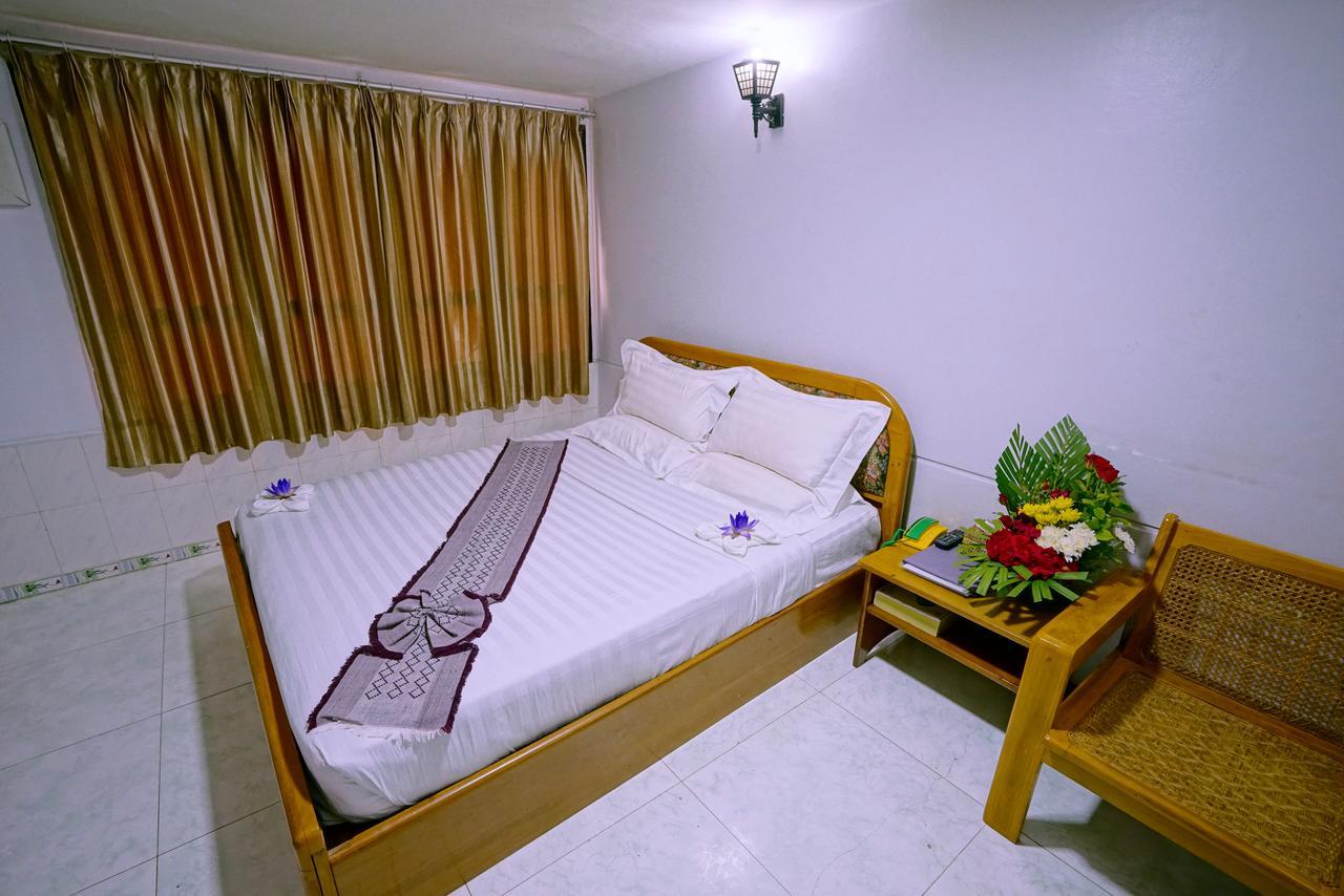 Taim Phyu Hotel Mandalay Exteriör bild