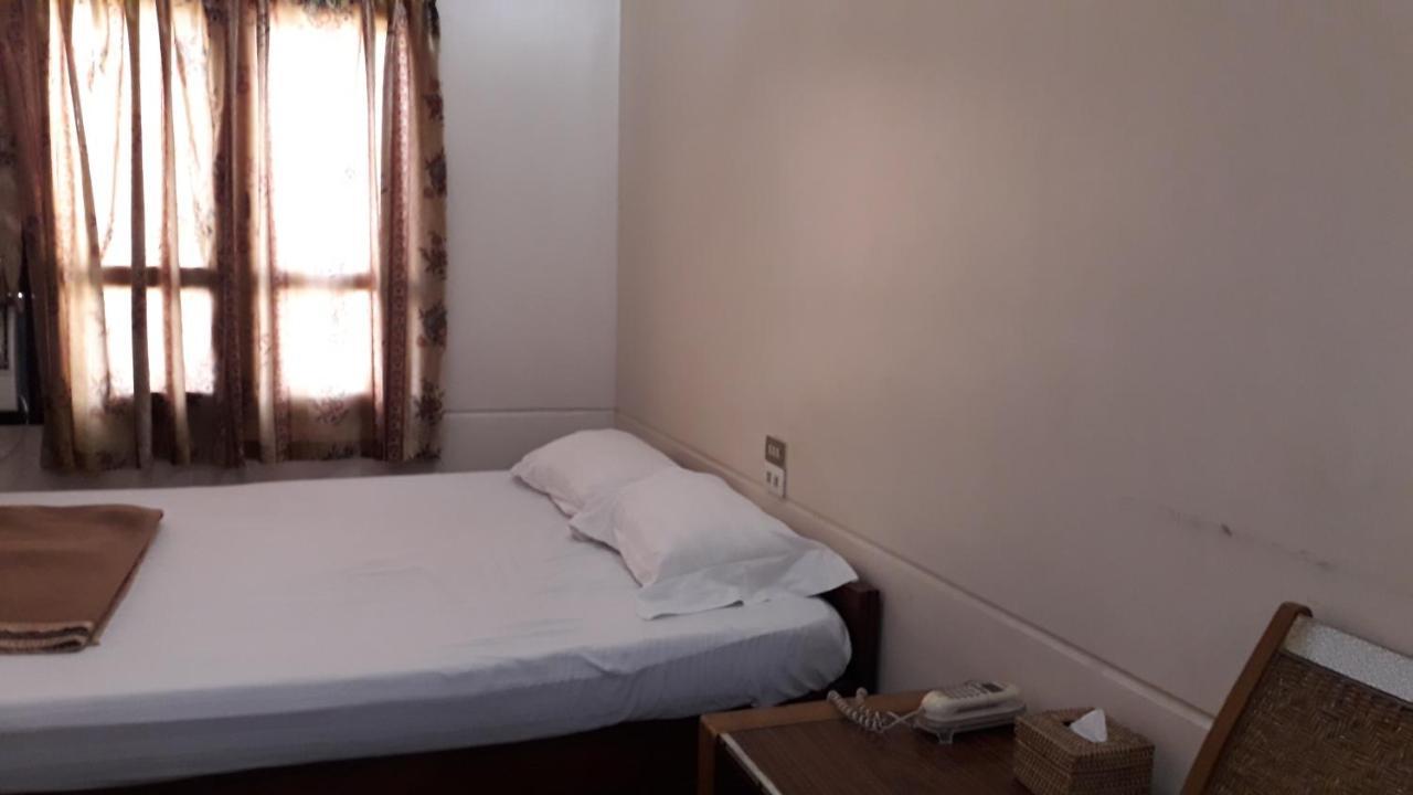Taim Phyu Hotel Mandalay Exteriör bild