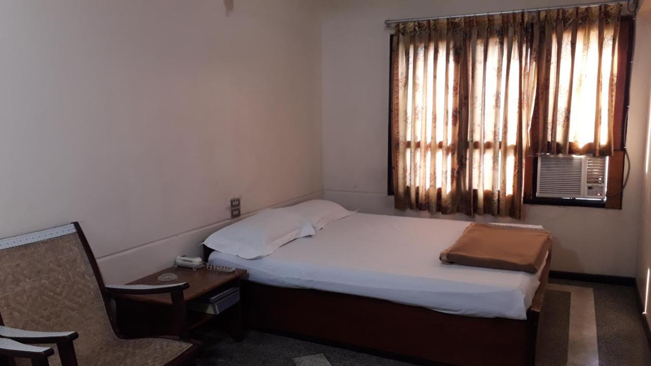 Taim Phyu Hotel Mandalay Exteriör bild