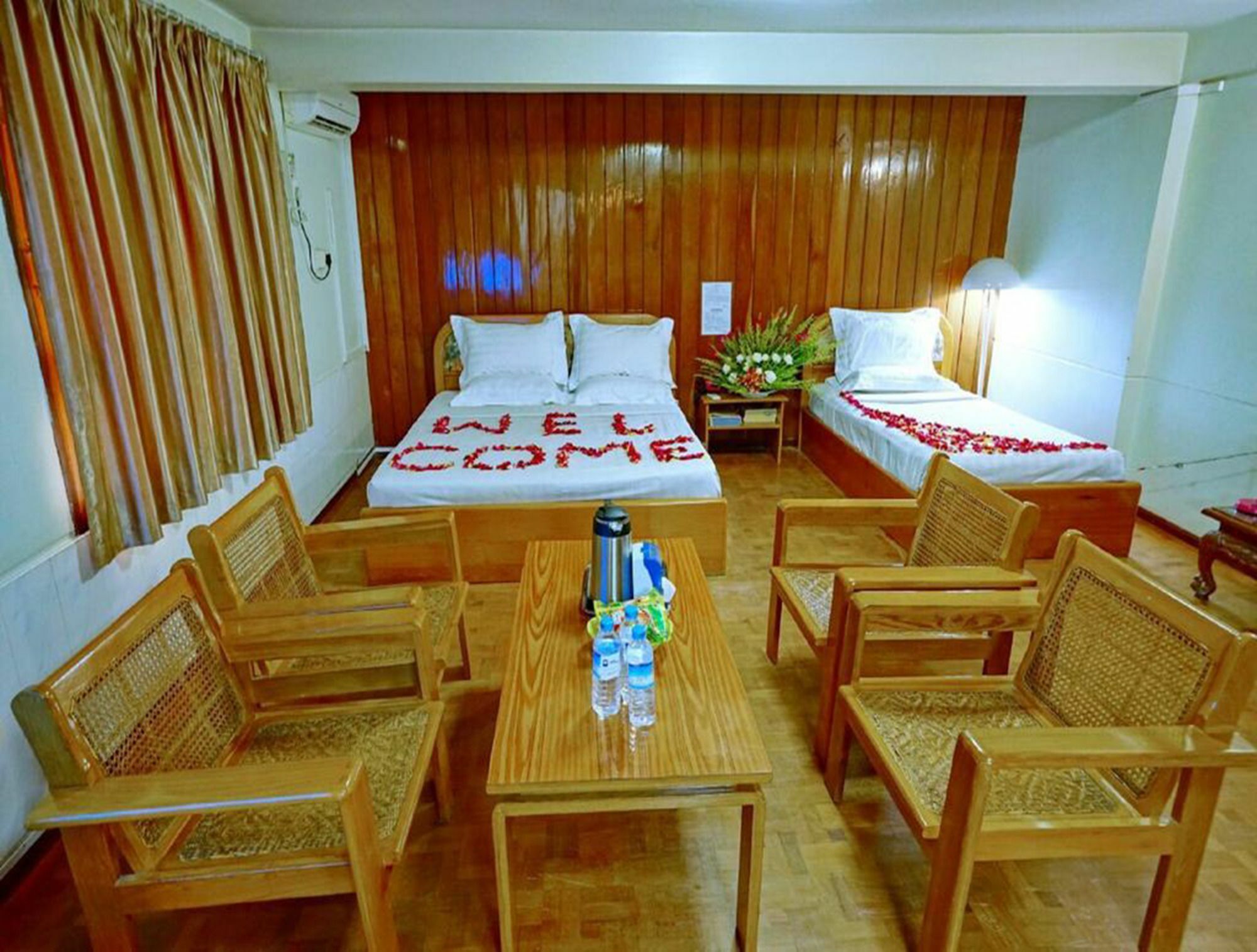 Taim Phyu Hotel Mandalay Exteriör bild