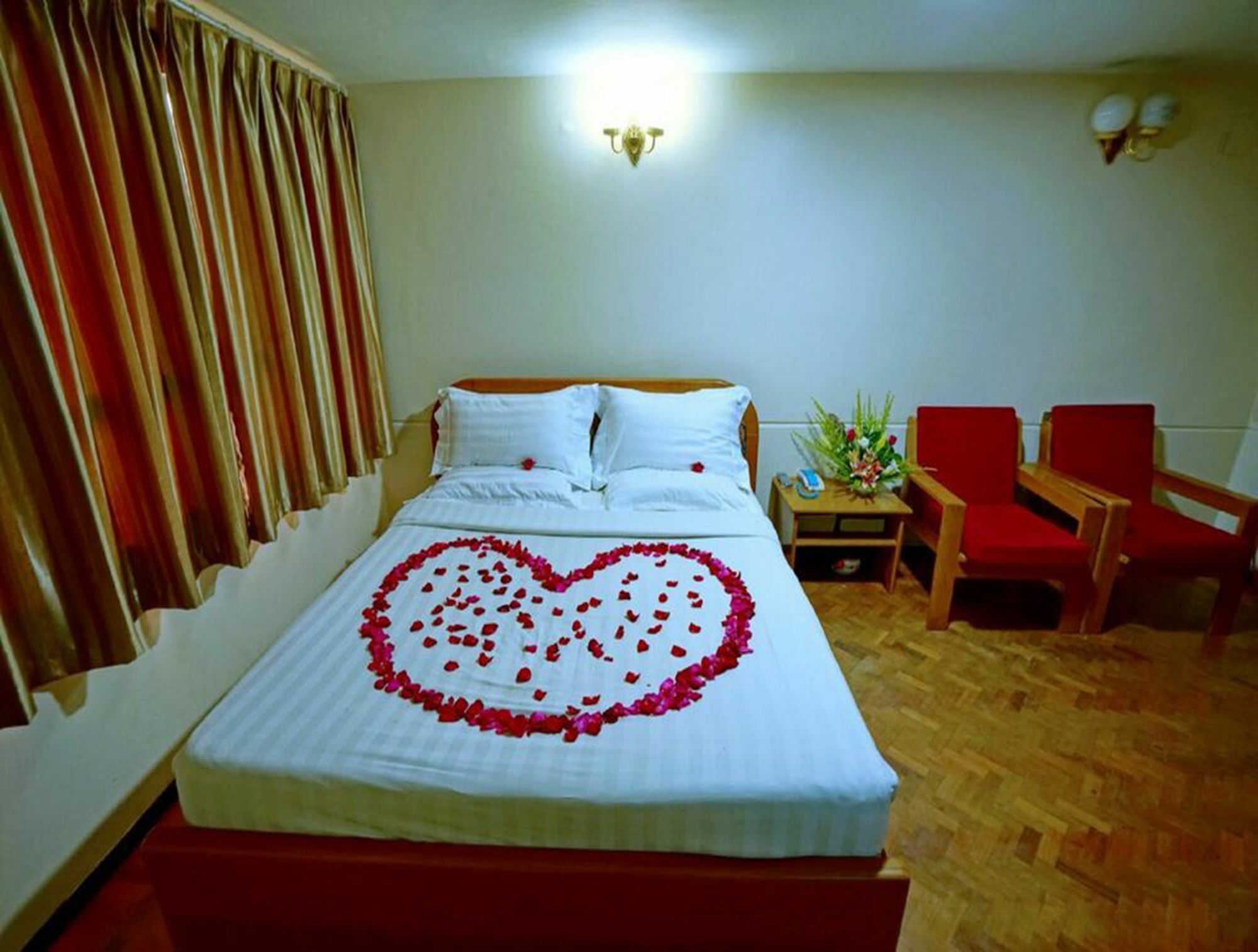 Taim Phyu Hotel Mandalay Exteriör bild