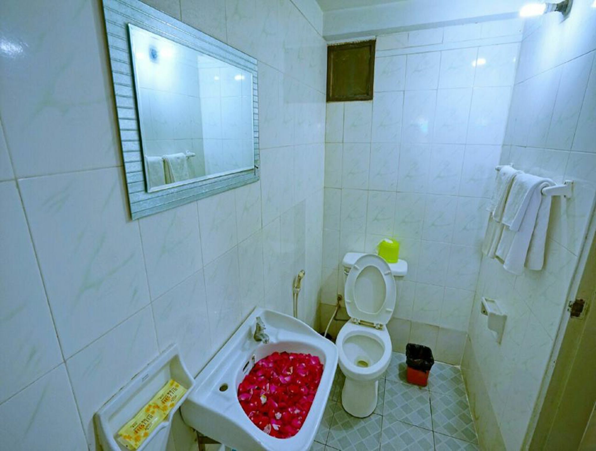 Taim Phyu Hotel Mandalay Exteriör bild